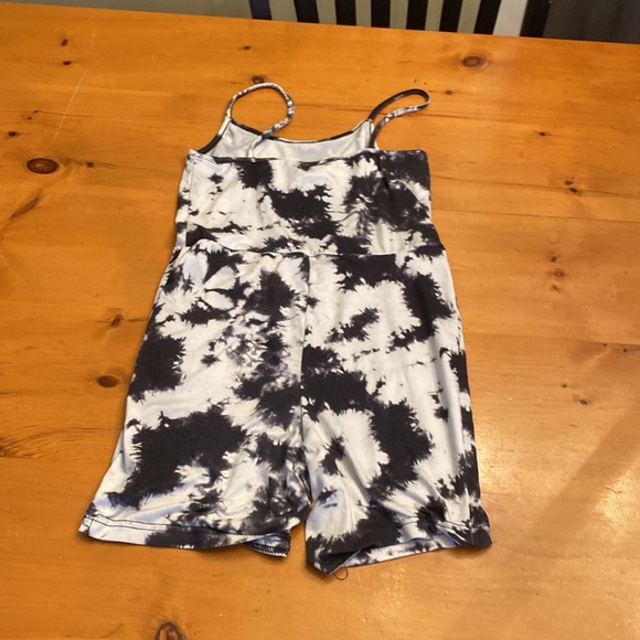 Black and cream coloured one piece - Picture 2 of 7